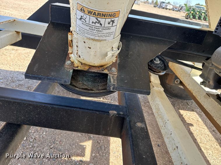 image for item NN9705 Meridian Friesen 220 seed tender