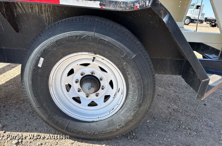 image for item NN9705 Meridian Friesen 220 seed tender