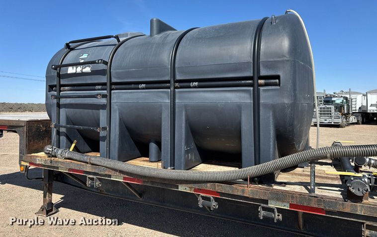 image for item NN9706 2001 SFS drop deck trailer