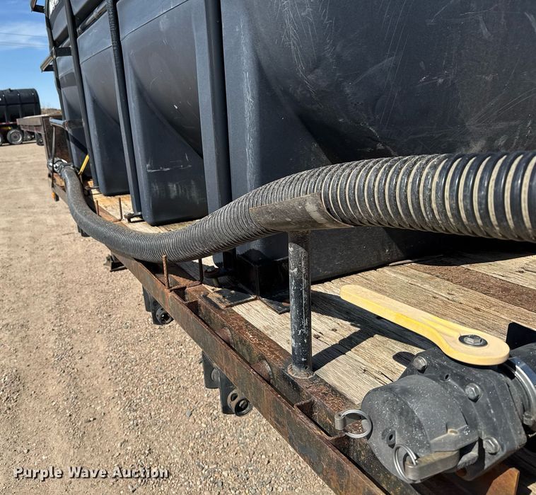 image for item NN9706 2001 SFS drop deck trailer