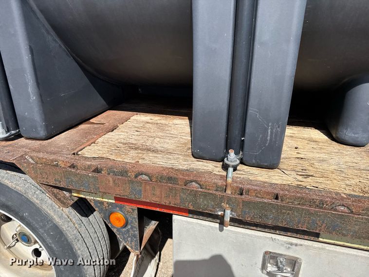 image for item NN9706 2001 SFS drop deck trailer