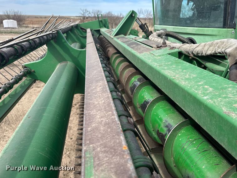 image for item NN9739 1999 John Deere 4890 SP swather / windrower