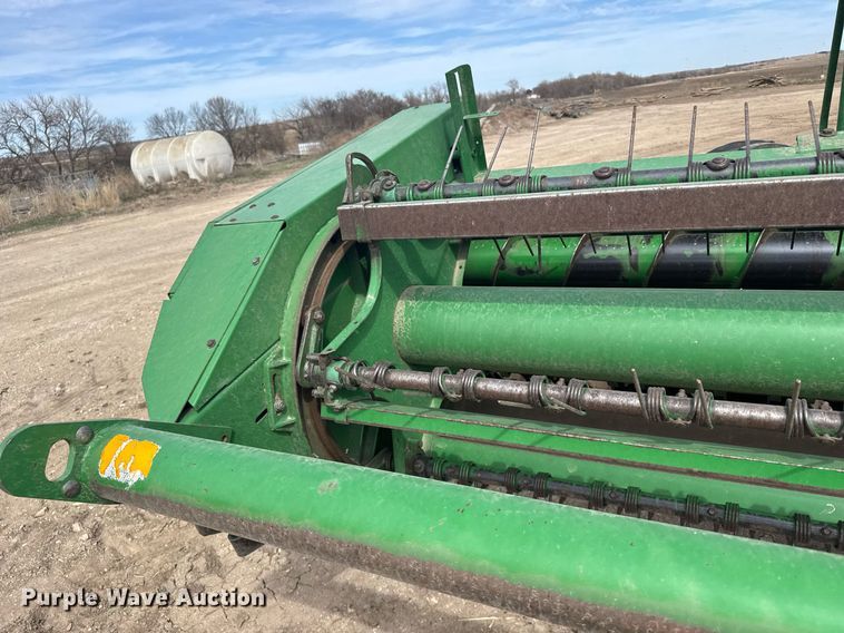 image for item NN9739 1999 John Deere 4890 SP swather / windrower
