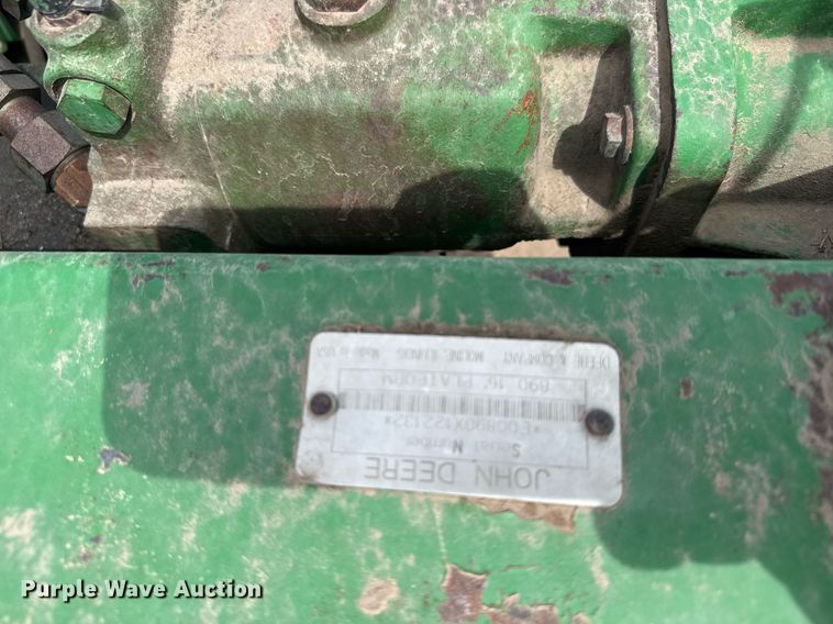 image for item NN9739 1999 John Deere 4890 SP swather / windrower