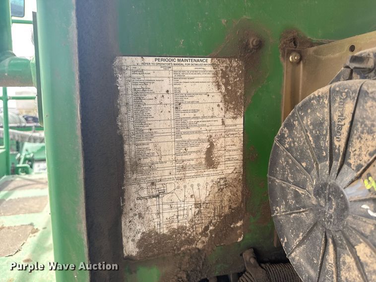 image for item NN9739 1999 John Deere 4890 SP swather / windrower