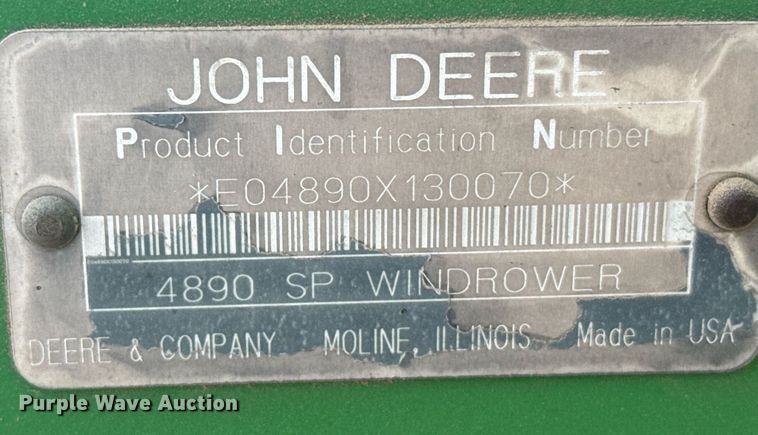 image for item NN9739 1999 John Deere 4890 SP swather / windrower