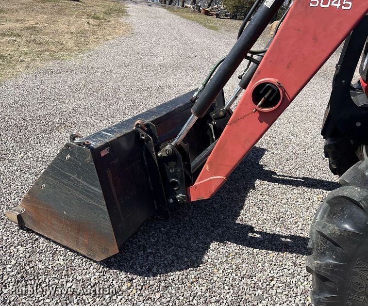 image for item OB9459 2005 Massey Ferguson 5435 MFWD tractor