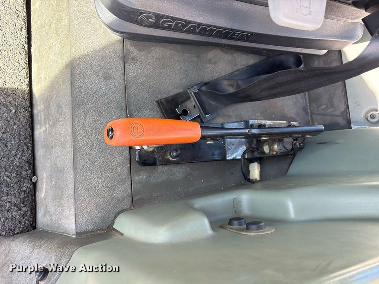 image for item OB9459 2005 Massey Ferguson 5435 MFWD tractor