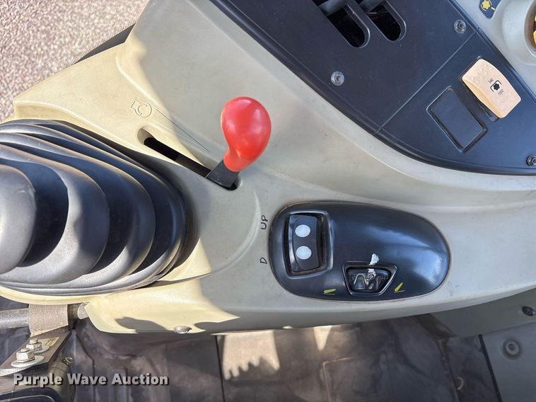 image for item OB9459 2005 Massey Ferguson 5435 MFWD tractor