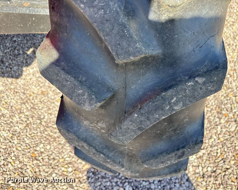 image for item OB9459 2005 Massey Ferguson 5435 MFWD tractor