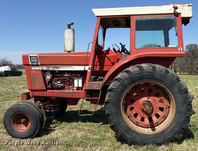 image for item OB9481 International Hydro 100 tractor