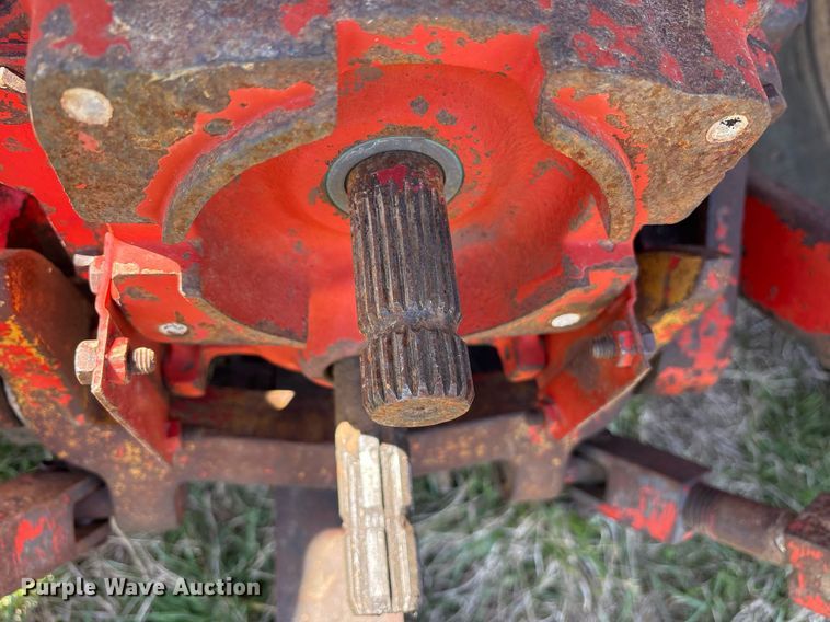 image for item OB9481 International Hydro 100 tractor