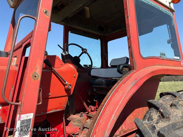 image for item OB9481 International Hydro 100 tractor