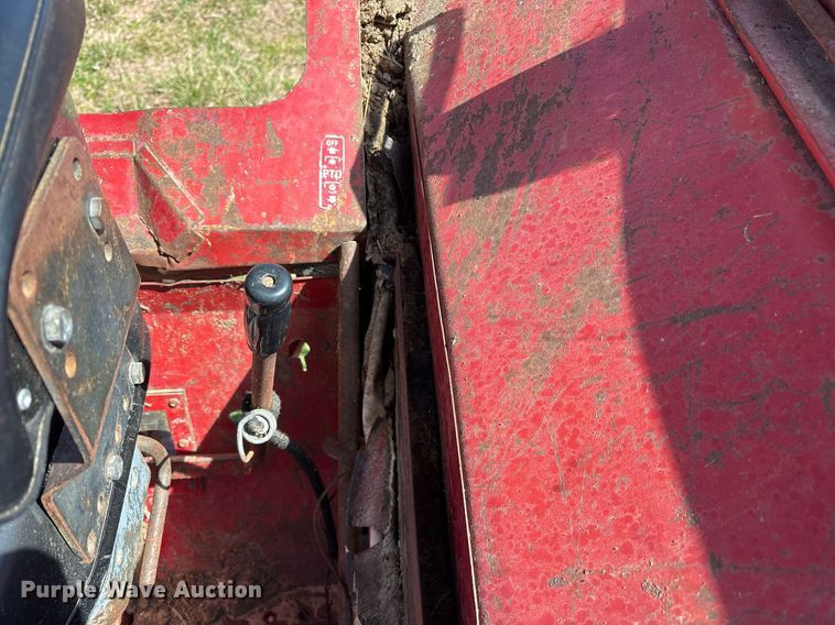 image for item OB9481 International Hydro 100 tractor