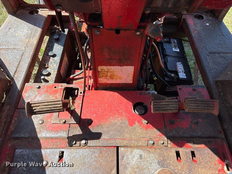 image for item OB9481 International Hydro 100 tractor