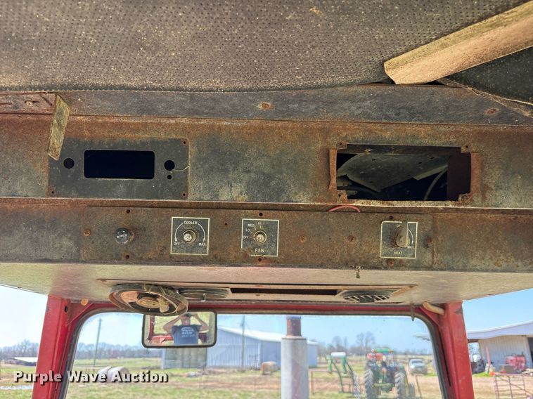 image for item OB9481 International Hydro 100 tractor