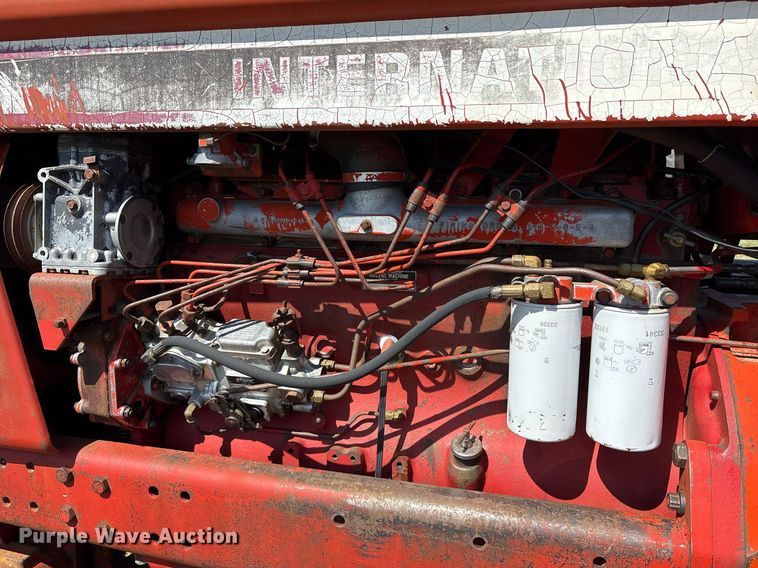 image for item OB9481 International Hydro 100 tractor