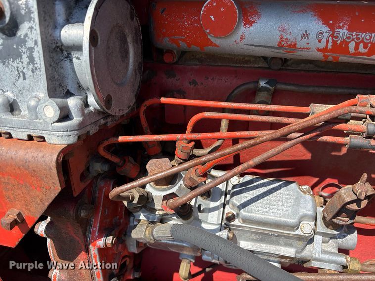 image for item OB9481 International Hydro 100 tractor