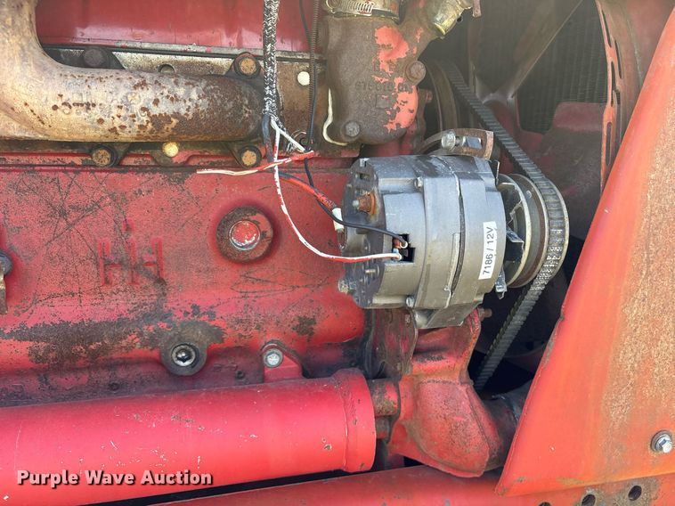 image for item OB9481 International Hydro 100 tractor