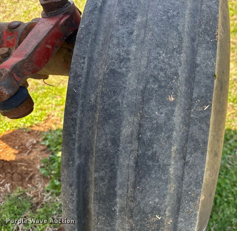 image for item OB9481 International Hydro 100 tractor