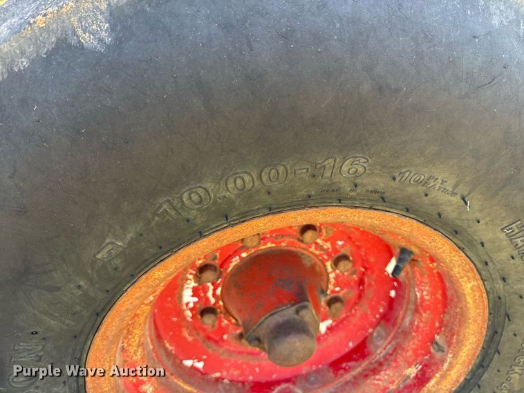 image for item OB9481 International Hydro 100 tractor