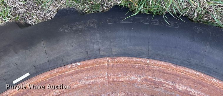 image for item OB9481 International Hydro 100 tractor