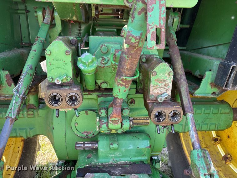 image for item OB9482 1979 John Deere 4240 tractor