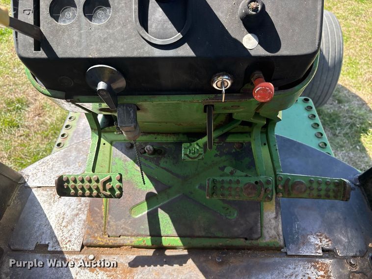 image for item OB9482 1979 John Deere 4240 tractor