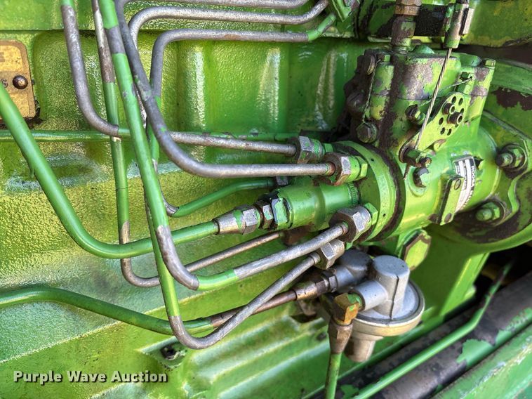 image for item OB9482 1979 John Deere 4240 tractor