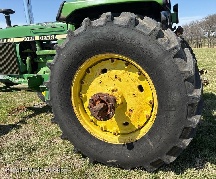 image for item OB9482 1979 John Deere 4240 tractor