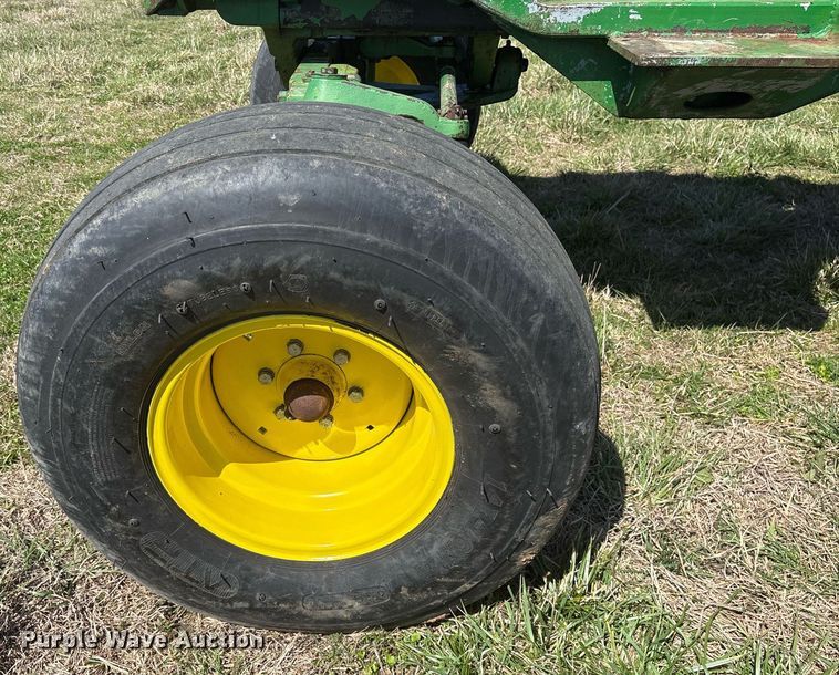 image for item OB9482 1979 John Deere 4240 tractor