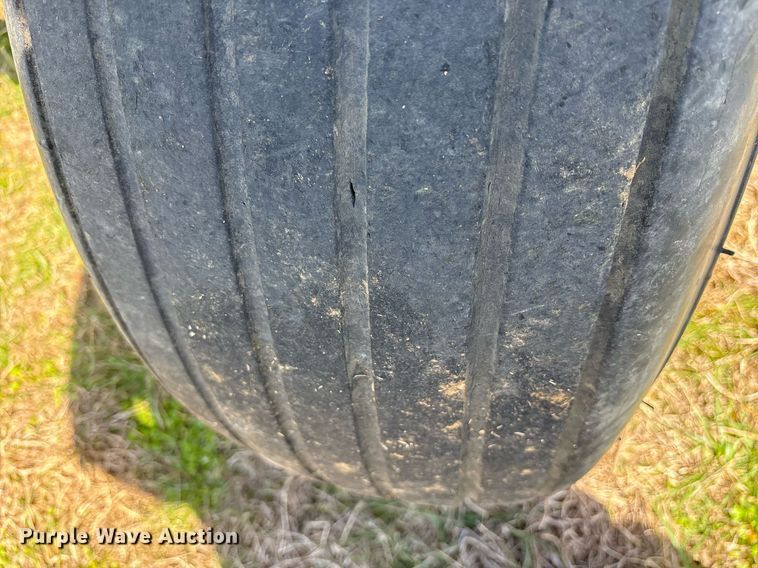 image for item OB9482 1979 John Deere 4240 tractor