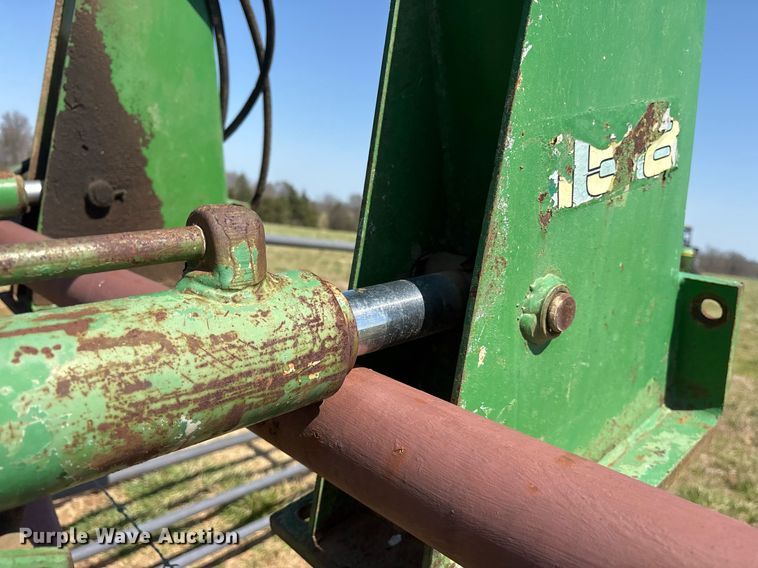 image for item OB9482 1979 John Deere 4240 tractor