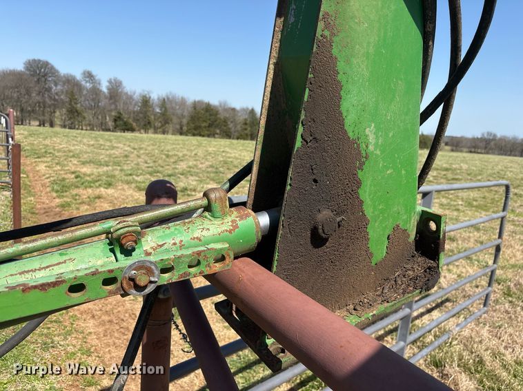 image for item OB9482 1979 John Deere 4240 tractor