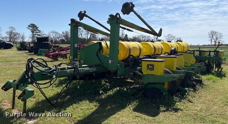 image for item OB9483 John Deere 1770 planter