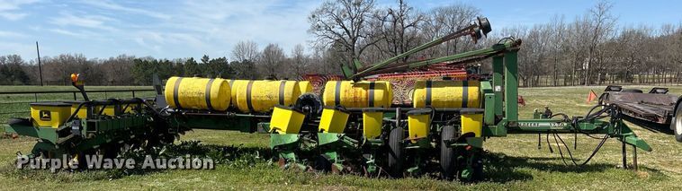image for item OB9483 John Deere 1770 planter