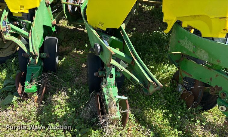 image for item OB9483 John Deere 1770 planter