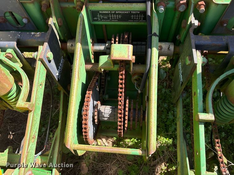 image for item OB9483 John Deere 1770 planter