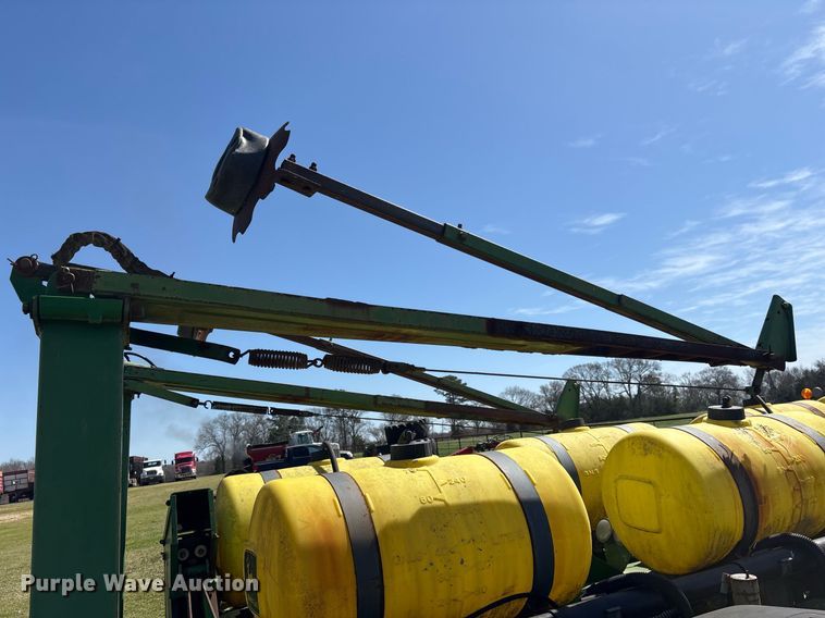 image for item OB9483 John Deere 1770 planter