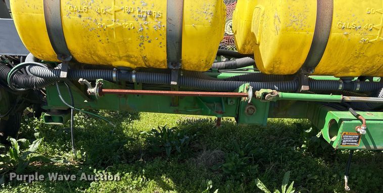 image for item OB9483 John Deere 1770 planter