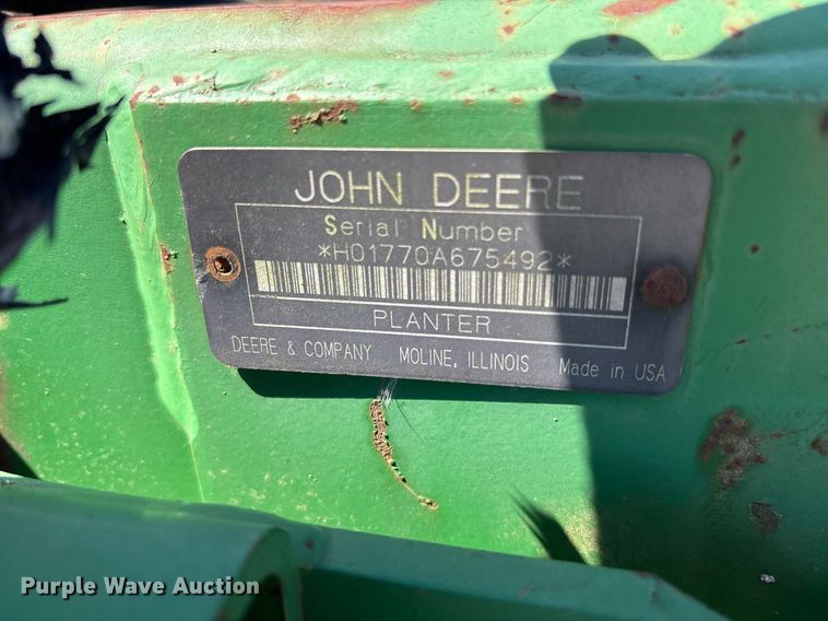 image for item OB9483 John Deere 1770 planter