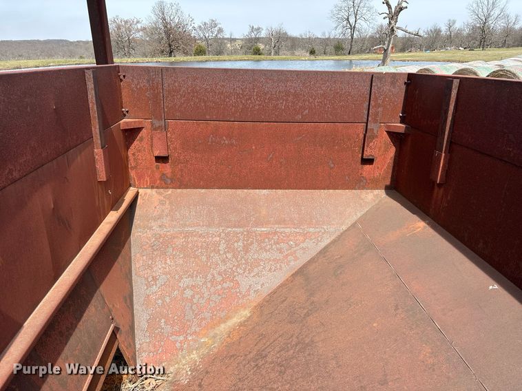 image for item OB9556 (2) J&M 250-7 gravity wagons