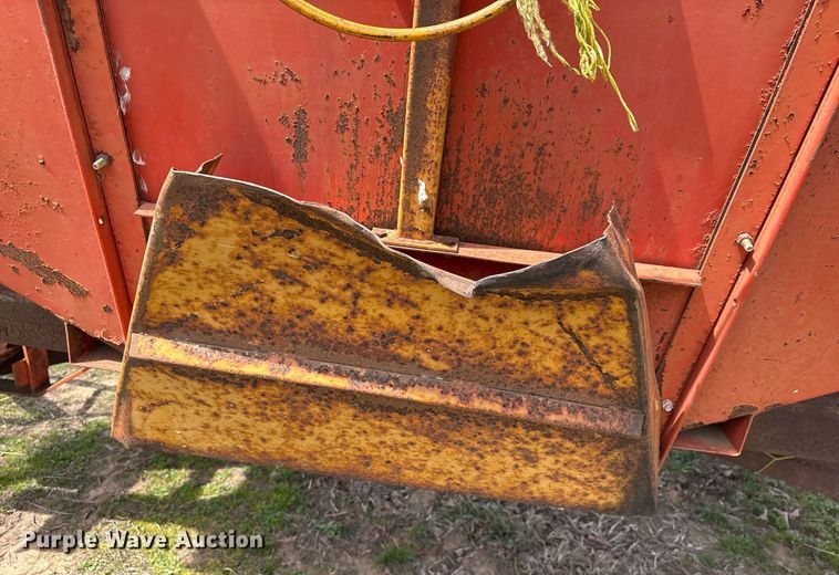 image for item OB9556 (2) J&M 250-7 gravity wagons