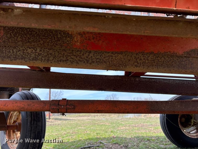 image for item OB9556 (2) J&M 250-7 gravity wagons