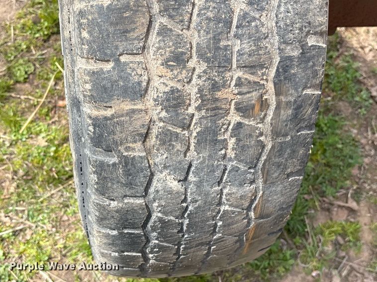 image for item OB9556 (2) J&M 250-7 gravity wagons