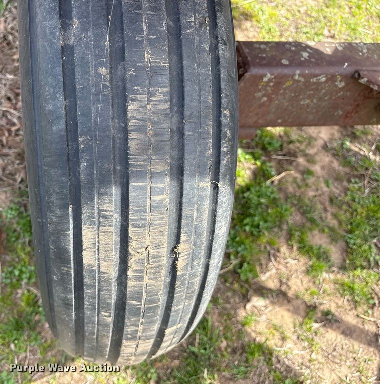 image for item OB9556 (2) J&M 250-7 gravity wagons