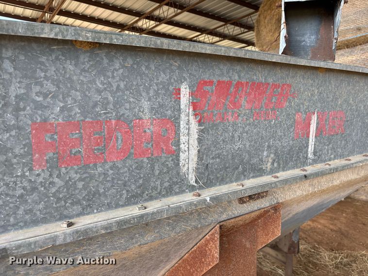 image for item OB9557 Snowco FM60-8 gravity wagon