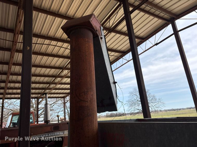 image for item OB9557 Snowco FM60-8 gravity wagon