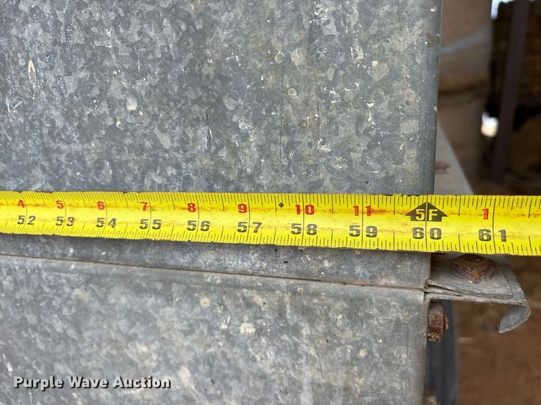 image for item OB9557 Snowco FM60-8 gravity wagon