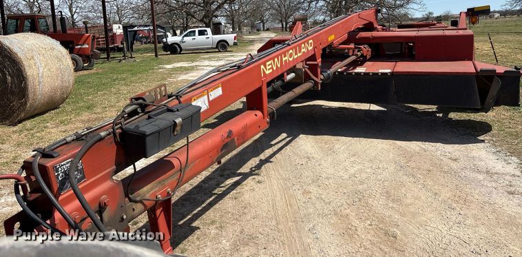 image for item OB9559 2005 New Holland Discbine 1432 swather / windrower